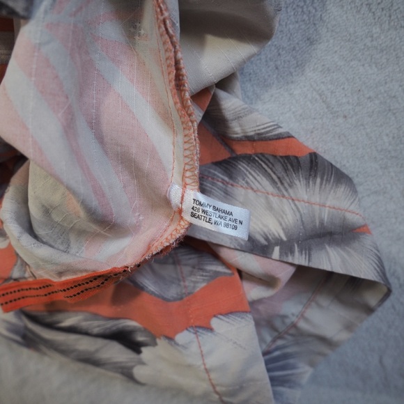 Tommy Bahama Sz S Floral Men’s Shirt Pattern Casual Button Down 100% Silk - Picture 6 of 12